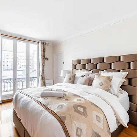 Guestready - A Slice Of Parisian Paradise *