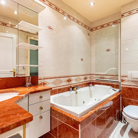 Lejlighed Guestready - A Slice Of Parisian Paradise *