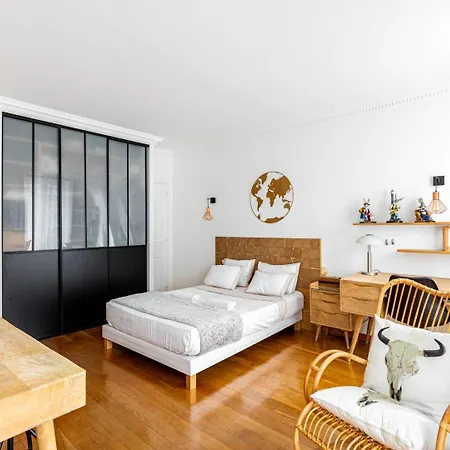 Guestready - A Slice Of Parisian Paradise *