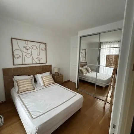Guestready - A Slice Of Parisian Paradise * Paris