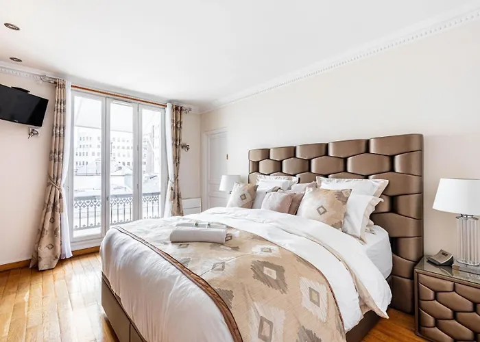 Guestready - A Slice Of Parisian Paradise *